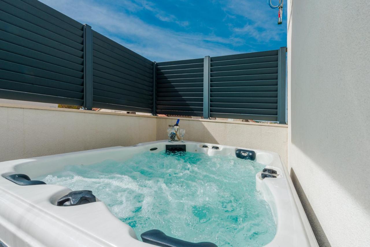 דוברובניק New Deluxe Jacuzzi Apartment Ana מראה חיצוני תמונה